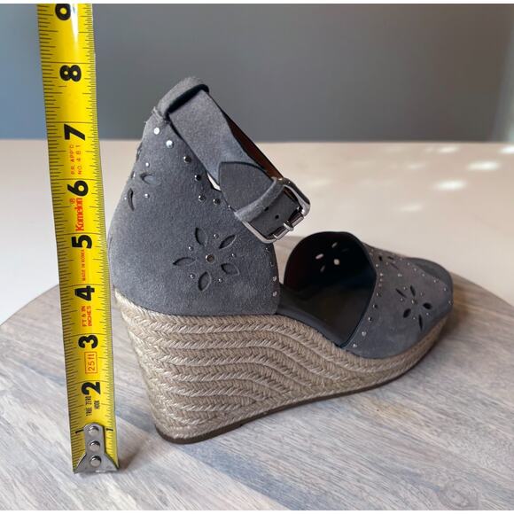 Coach Kelsi Wedge Espadrille Heathered Gray Suede Studded Sandals US Size 9.5 - Picture 12 of 12